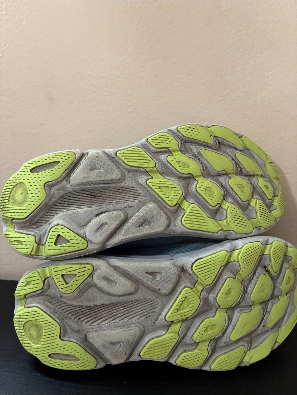 Hoka one W Clifton 9 blue size 8 very used - Picture 6 of 9